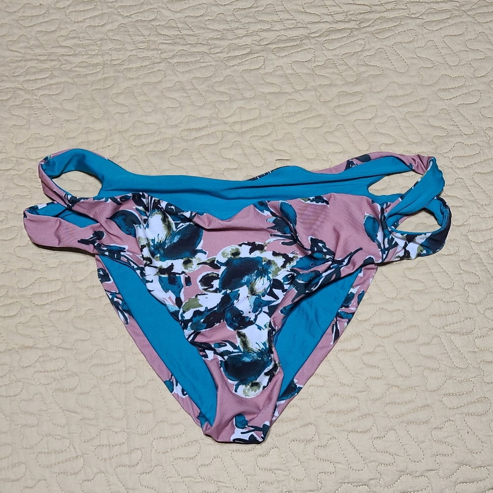 Splendid Floral Water color 2 piece swimsuit bikini size M - Picture 4 of 9